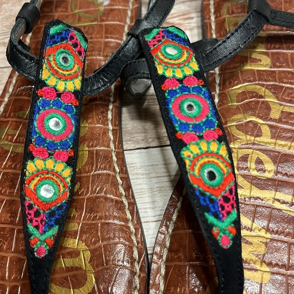Sam Edelman GiGi Toe Thong Sandals  Embroidered Tribal Pattern Size 6-1/2 - Picture 8 of 8